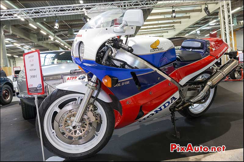 Salon Automedon, Honda RC30 1989