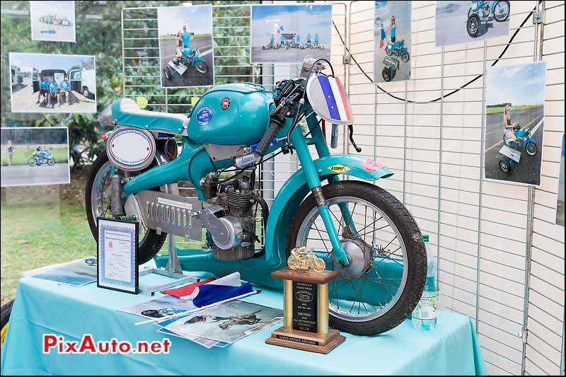 Salon Moto Legende, Saline Motom, triplette de bonneville