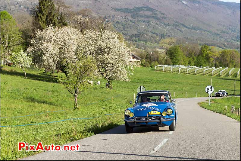 Citroen DS19, paysage de Savoie, Tour-Auto-Optic-2000