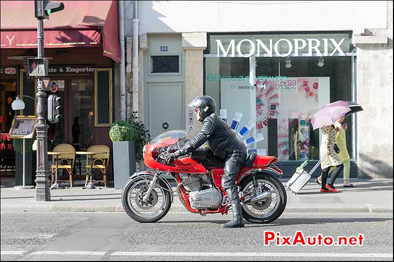 Cafe Racer Laverda 1000cc, Traversee de Paris estivale