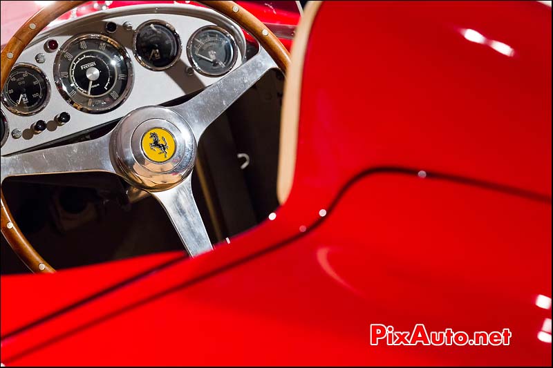 Tableau de bord Ferrari 750 Monza, RM-Auctions Paris