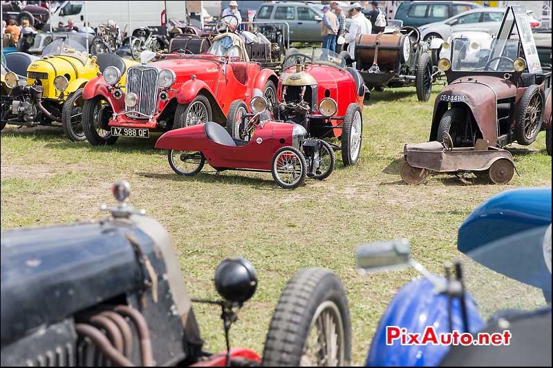 Vintage Revival Montlhery 2015, Tricyclecar pour enfants