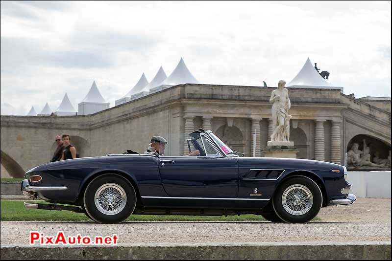 Chantilly-Arts-et-Elegance, Ferrari 275 GTS Raquel Welch