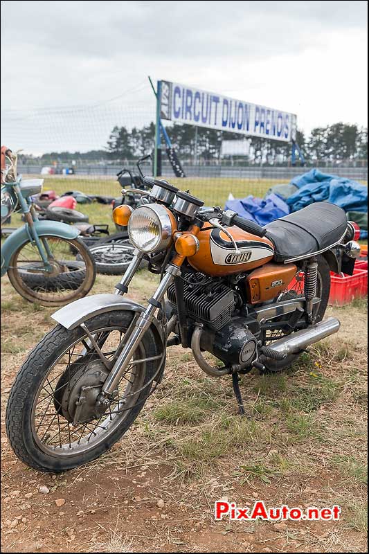 Bourse Coupes Moto Legende, Yamaha RD 200