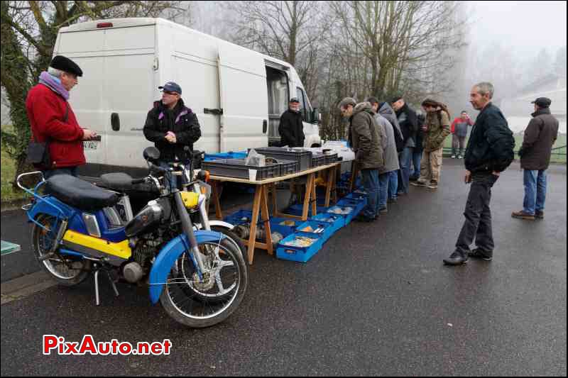 Bourse echanges Ezanville, stand Exterieur