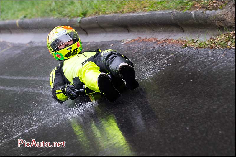 Descente en Luge sous la pluie