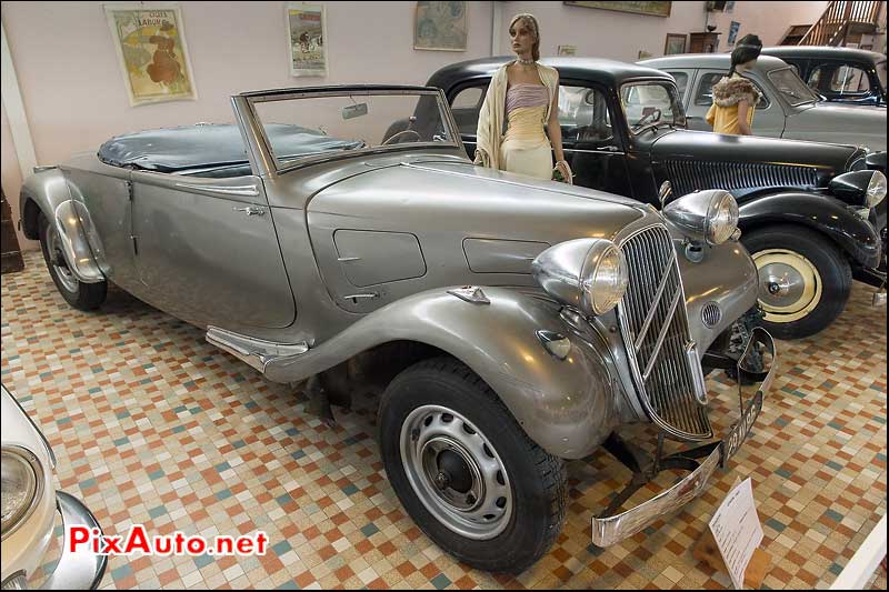 Musee-Automobile-Vendee, Cabriolet Citroen Traction 11B