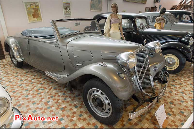 Musee-Automobile-Vendee,