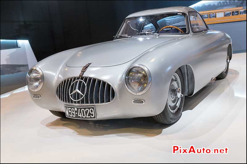 Salon Retromobile, Mercedes 300SL Magnesium 1953