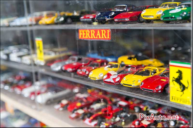 Bourse Salon Automedon, Vitrine Miniatures Ferrari