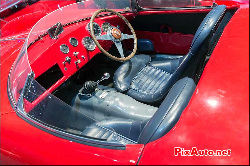 Salon De Geneve, Alfa Romeo 1900 Sport Spider Habitacle