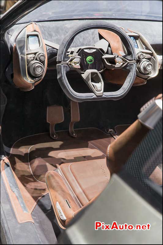 Salon De Geneve, Aston Martin DBX Concept Volant