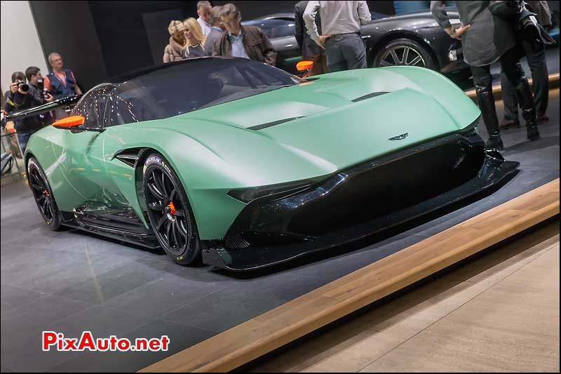 Salon De Geneve, Aston Martin Vulcan