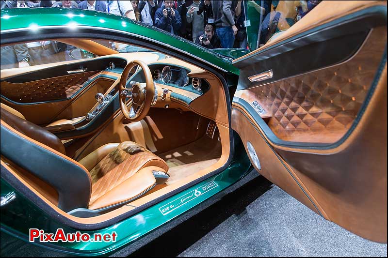 Salon-de-Geneve, Bentley Exp 10 Speed 6 Habitacle