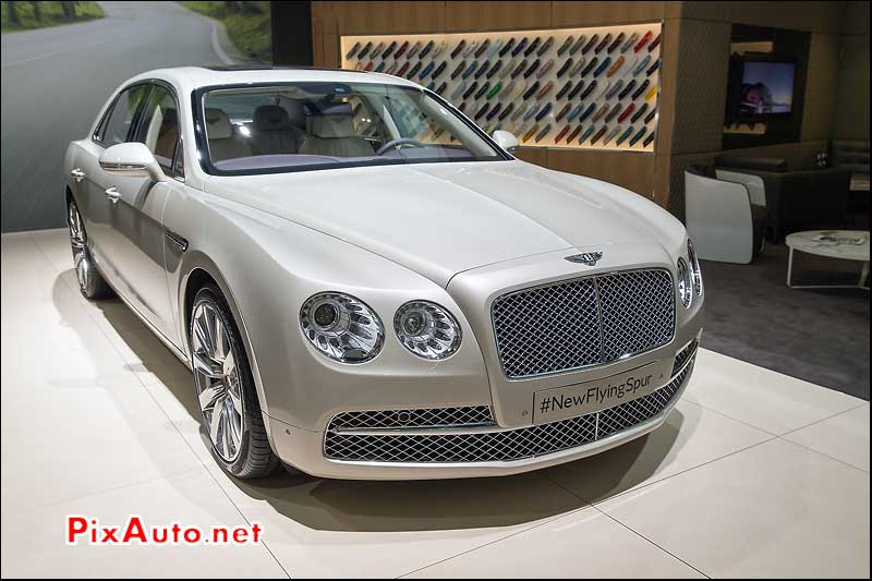 Salon De Geneve, Berline Bentley Flying Spur W12