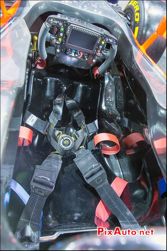 salon-de-geneve, F1 Honda Racing Cockpit
