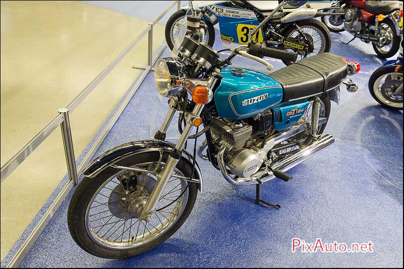Salon-Moto-Legende