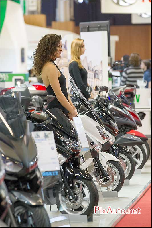 Salon-de-la-Moto 2015, Hotesses Stand MBK