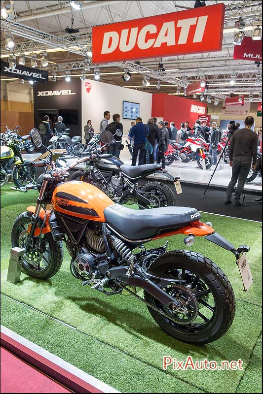 Salon-de-la-Moto, Scrambler Ducati Sixty2 Atomic Tangerine