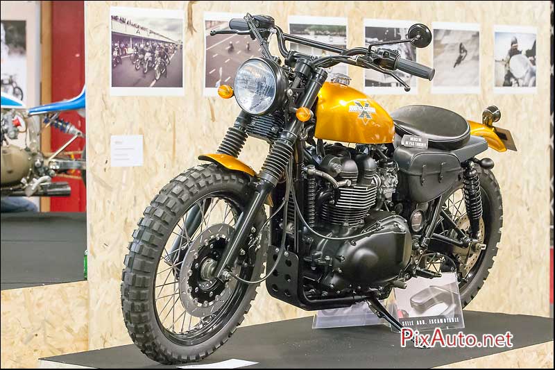 Salon-de-la-Moto, cafe-racer Triumph Bonneville Fastback