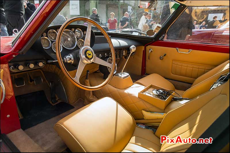 Tour Auto, Ferrari 250-GTO Habitacle en cuir