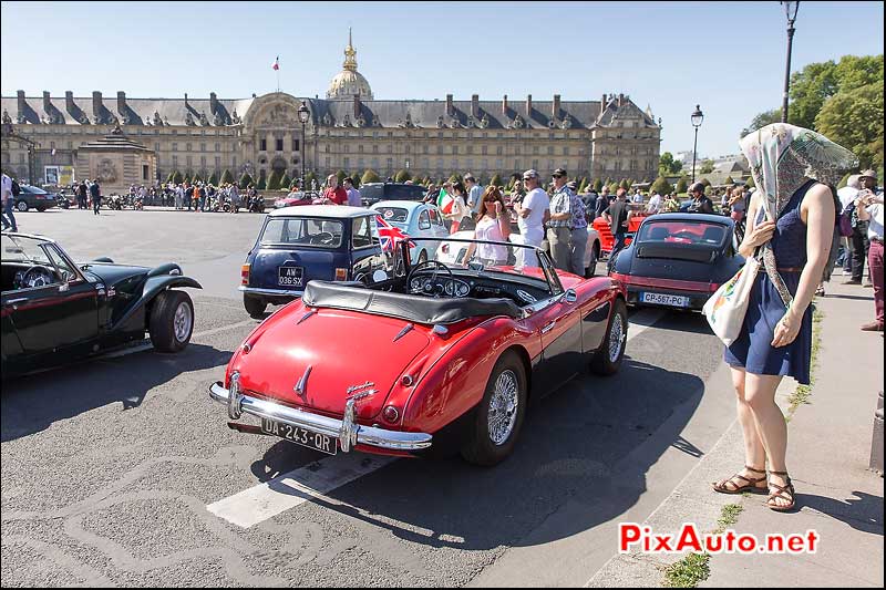 Traversee de Paris Estivale, Austin Healey 3000 Place des Invalides