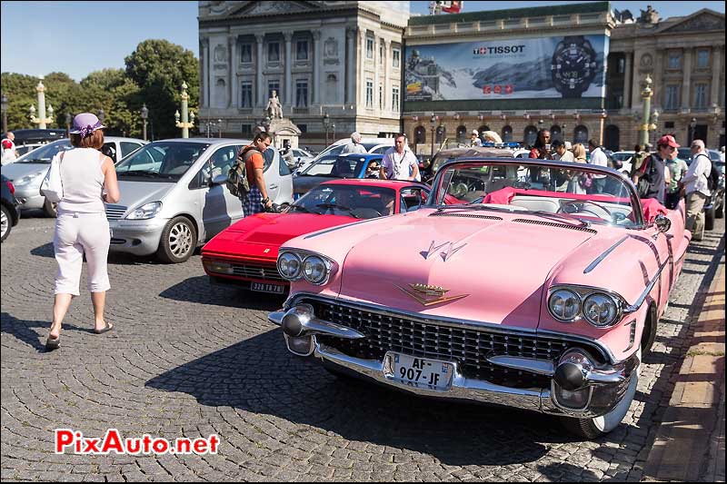 Traversee de Paris Estivale, Cadillac Pink Place de La Concorde