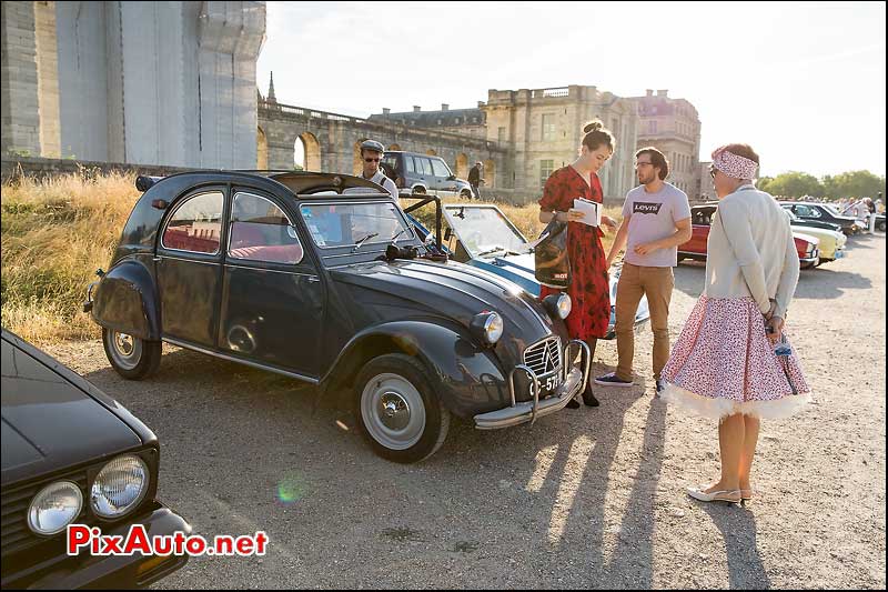 Traversee de Paris Estivale, Citroen 2cv Chateau de Vincennes