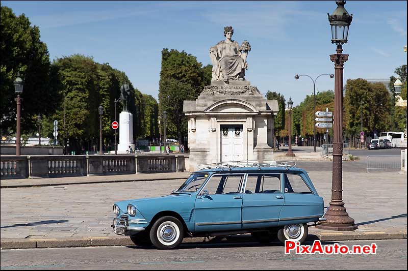 Traversee de Paris Estivale, Citroen Ami 8 Place de la Concorde