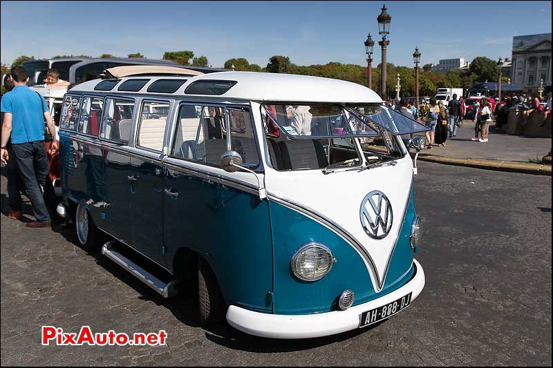 Traversee de Paris Estivale, Combi VW Place de la Concorde