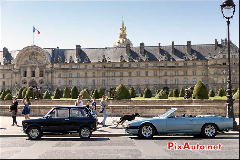 Traversee de Paris Estivale, Ferrari 400 Cabriolet Place des Invalides