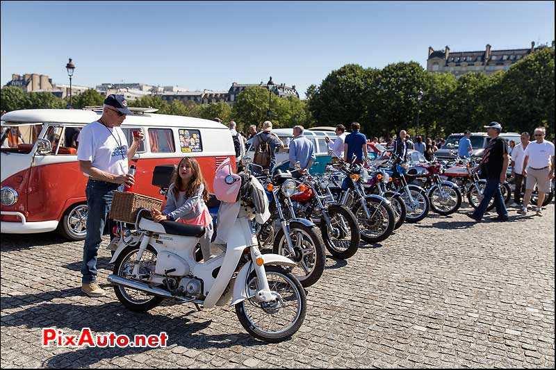 Traversee de Paris Estivale, Honda Place des Invalides