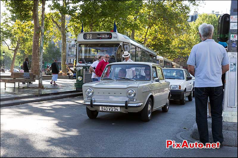 Traversee de Paris Estivale, Simca 1000 Place de La Republique