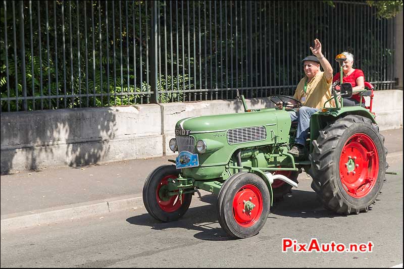 8e Traversee de Paris Estivale, Tracteur Fendt