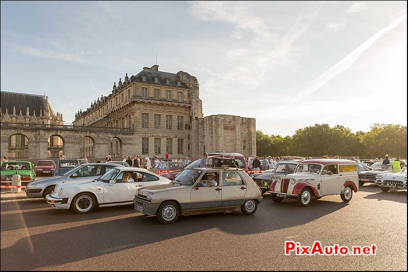 Traversee de Paris Estivale, Voitures Esplanade Chateau Vincennes