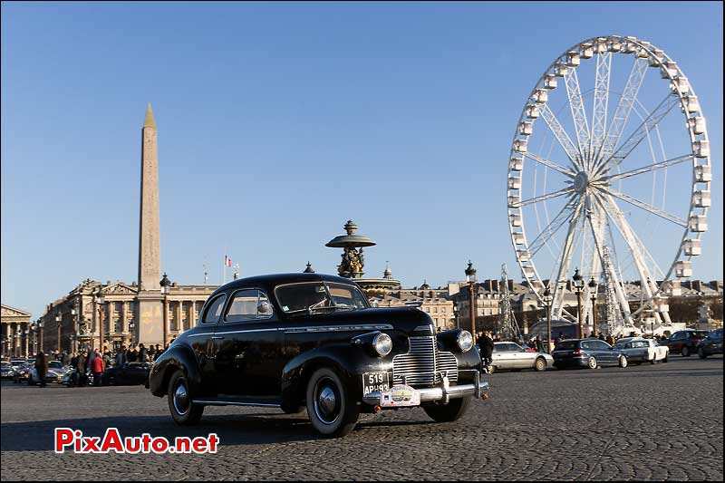 Traversee de Paris, Chevrolet Special Deluxe