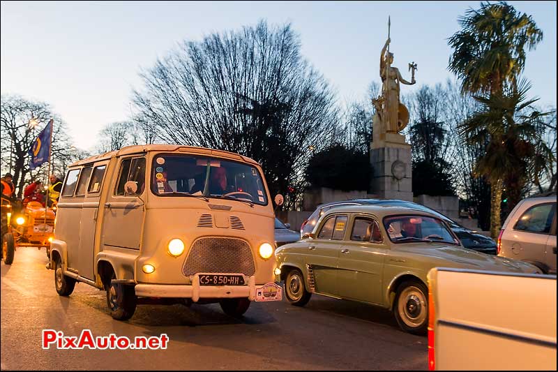 Traversee de Paris, Renault Estafette Place Edouard Renard