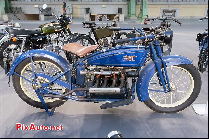 Bonhams Au Grand Palais, Ace Moteur 4 Cylindres