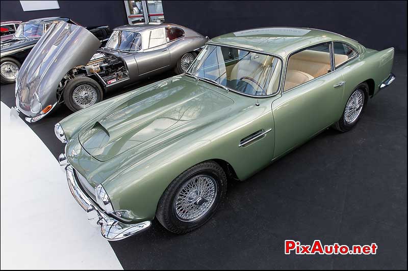 RM Auctions, Aston Martin DB4 et Jaguar E-Type