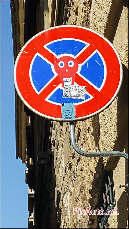 Panneaux-code-de-la-route, Clet-Abraham, 20160625_165842