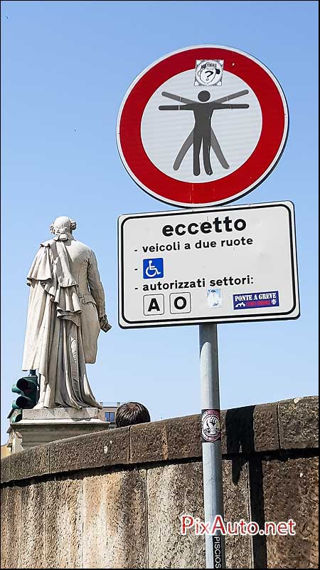 Panneaux-code-de-la-route, Clet-Abraham, 20160626_104740