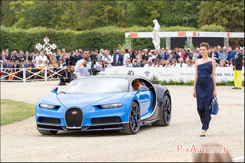 Chantilly-Arts-&-Elegance, Bugatti Chiron Giorgio Armani