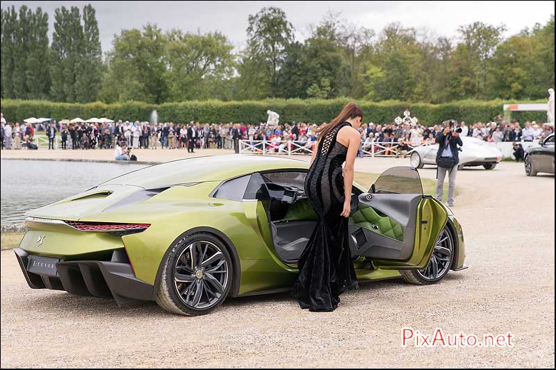 Chantilly-Arts-&-Elegance, e-Tense et robe Eymeric Francois