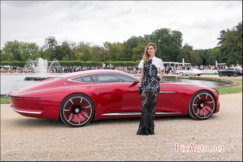 Vision Mercedes-Maybach 6 et mannequin Jean-Paul Gaultier