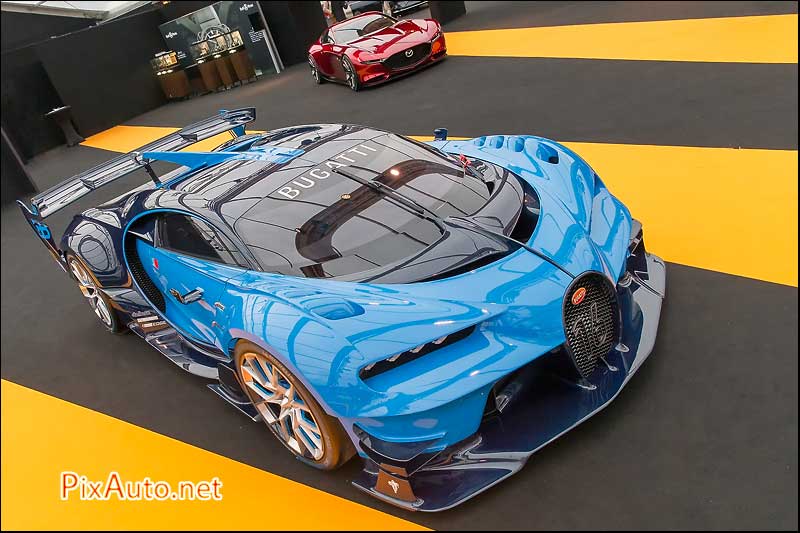 Exposition Concept-Cars Paris, Bugatti Vision et Mazda RX-Vision