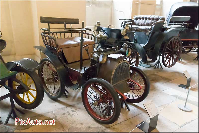 Midi-Minuit, Voiturette Renault Freres 1899