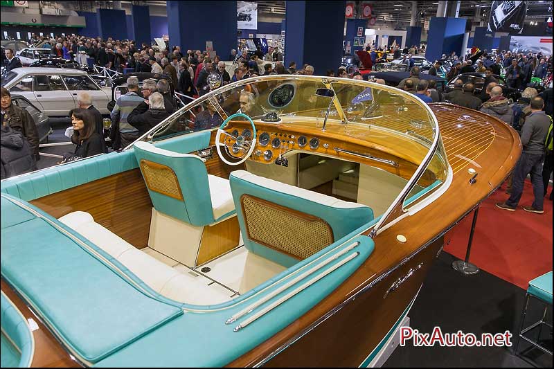 Salon Retromobile, Bateau Riva