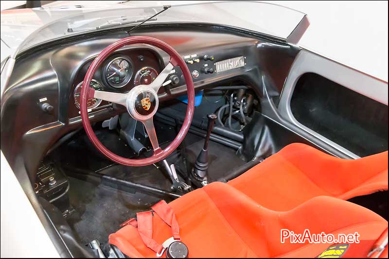 Salon Retromobile, Porsche 718W RS Tableau de bord