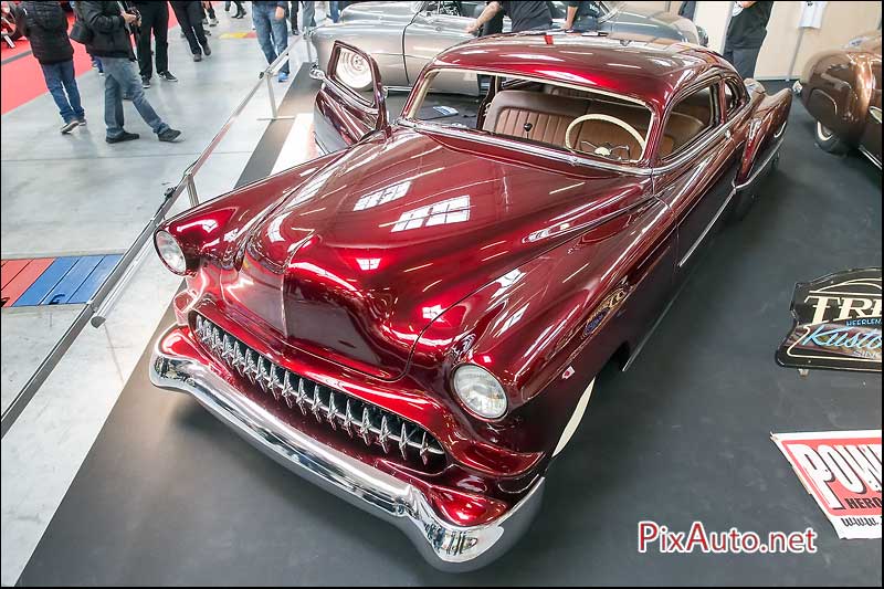 Salon-automedon, Chevrolet Custom