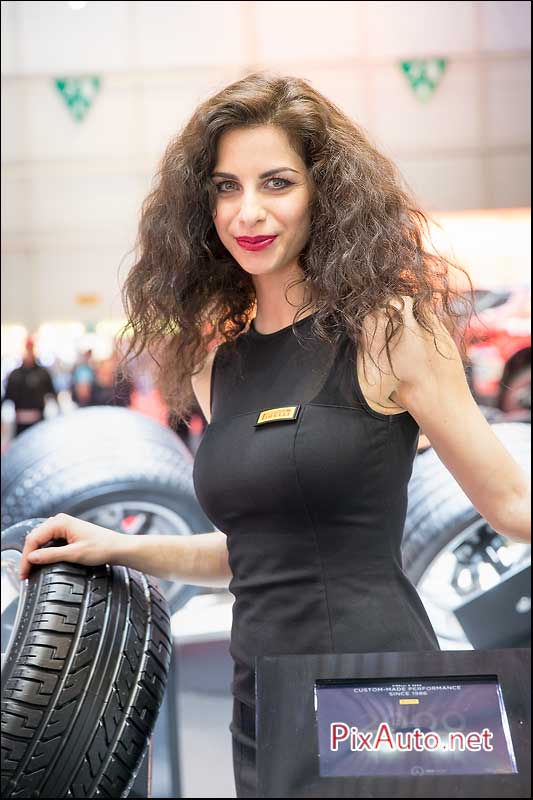Geneva International Motor Show, Hotesse Stand Pirelli